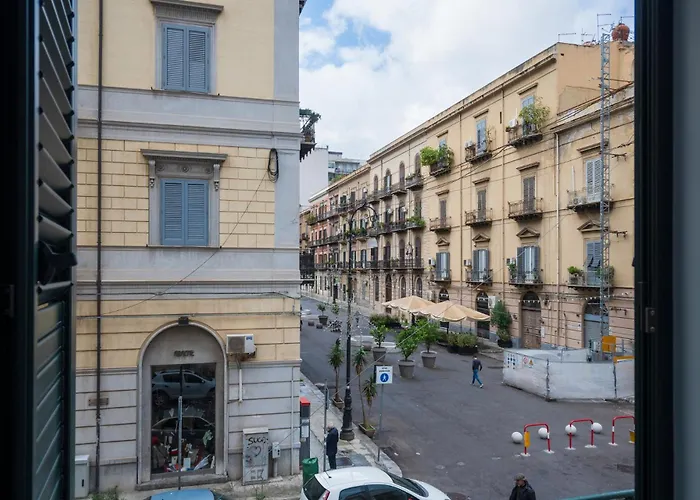 Palazzo Falcone Apartments